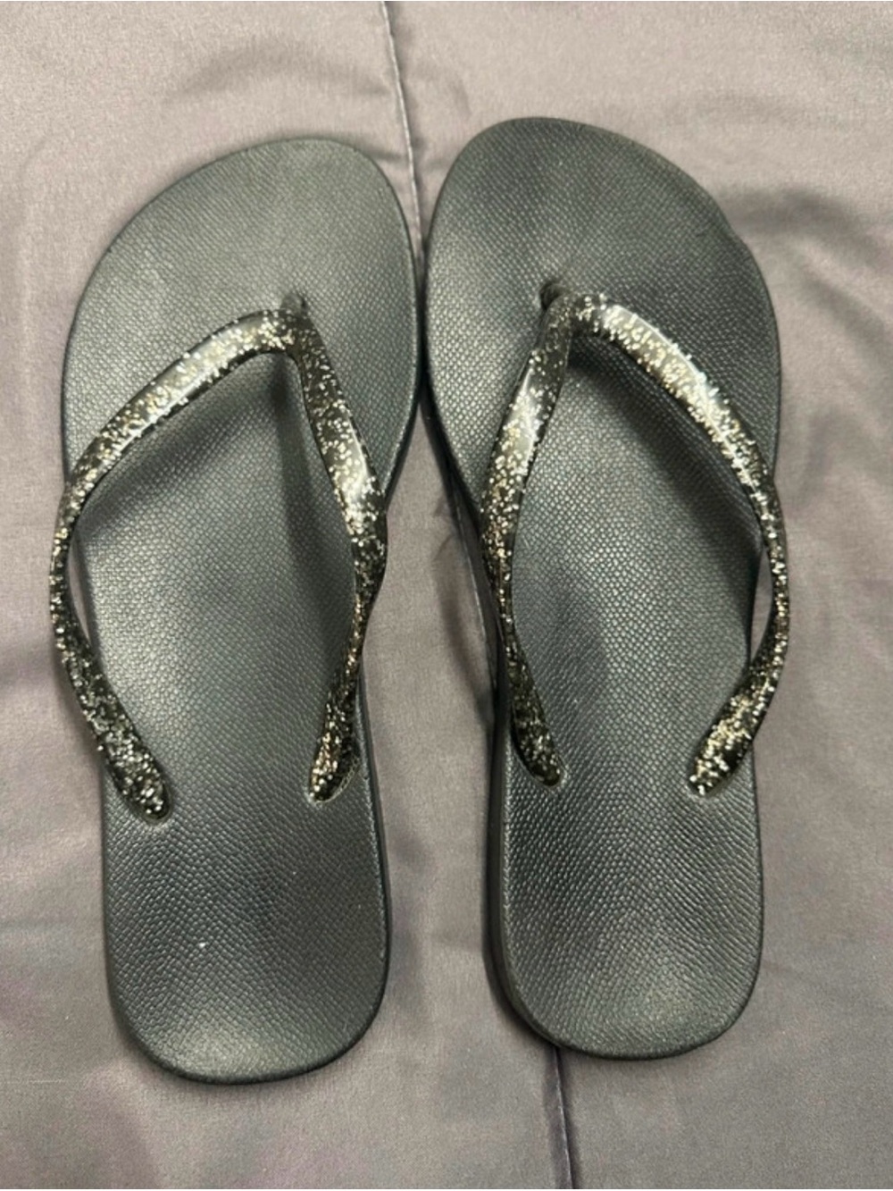 Old Navy Black Glitter Flip Flop Sandals